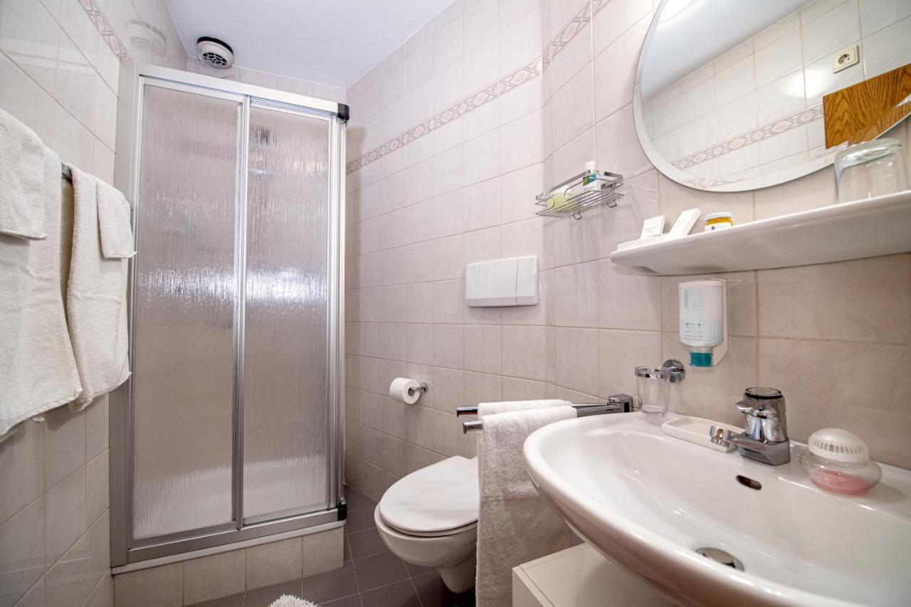 Bonichhof Hotel Лайон Екстериор снимка